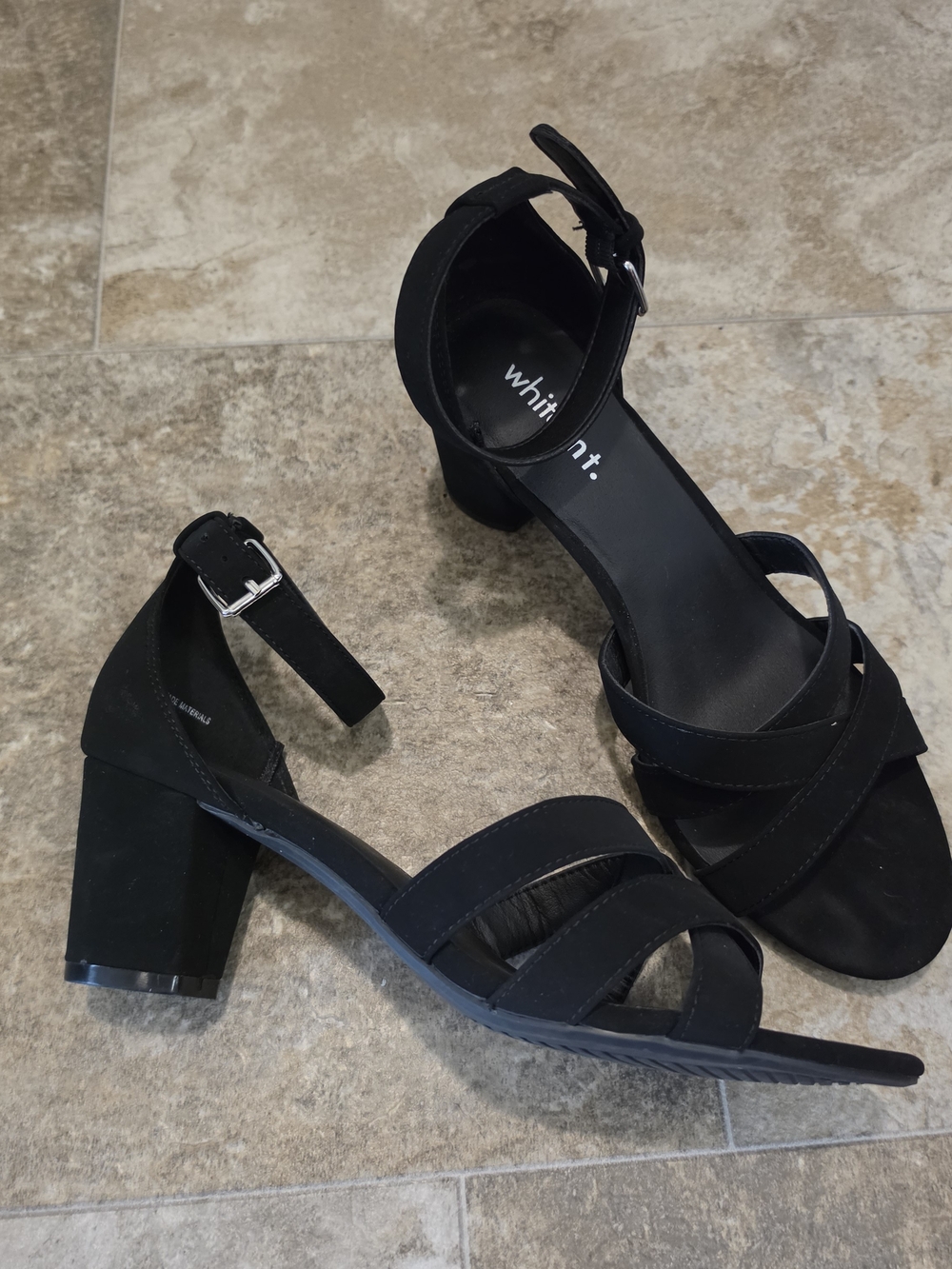 White Mountain "Ethan" Block Heel Ankle Strap Sandals - Size 9M